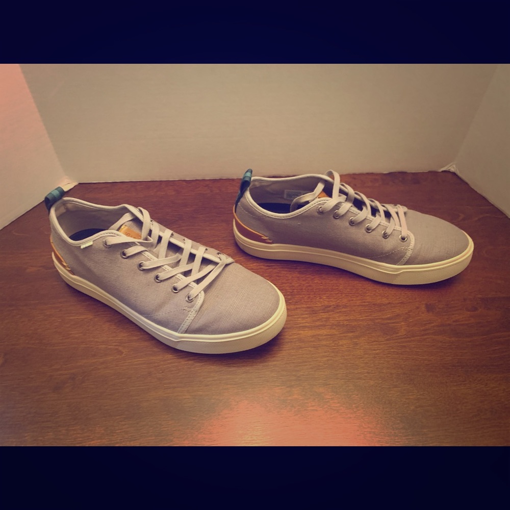 Men’s Toms Trvl Lite Gray Canvas Shoes Size 9.5
